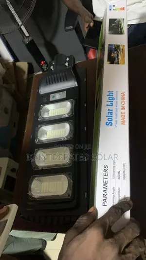 500w 4 Eyes Street Light With Inbuilt Lithium Battery