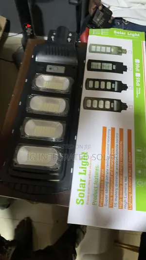 500w 4 Eyes Street Light With Inbuilt Lithium Battery