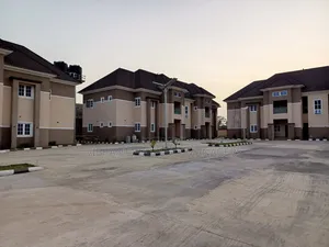 3bdrm Block of Flats in Chalawa Barnawa, Kaduna / Kaduna State for rent
