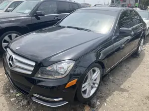 Mercedes-Benz C300 2013 Black