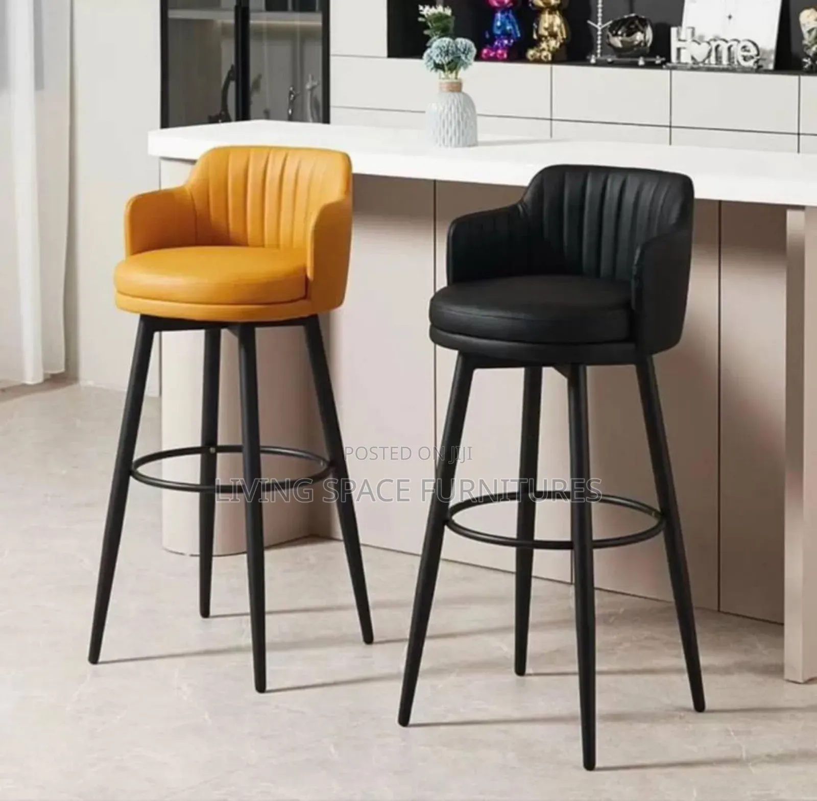 High Bar Stool With Back and Arm Rests