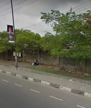 Photo - Jibowu, Yaba: 2,000 Square Metres Land For Lease