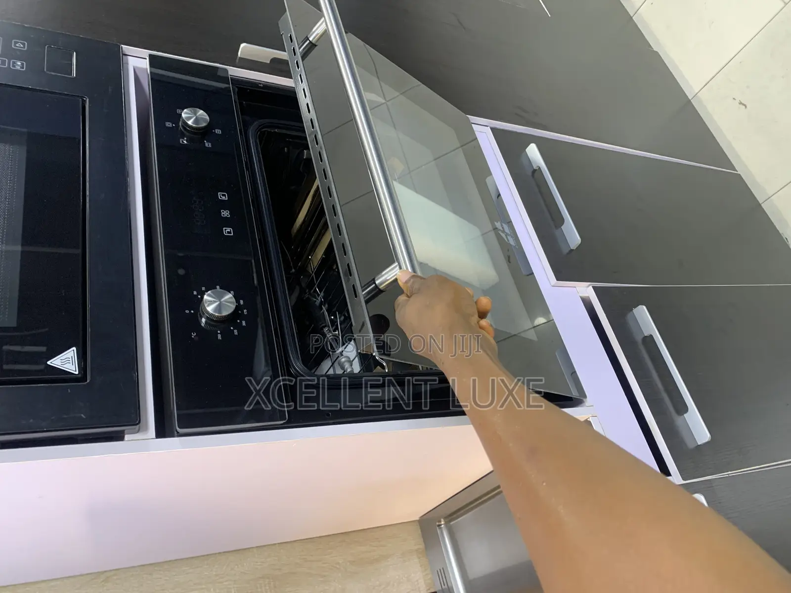 Electric and Gas Oven