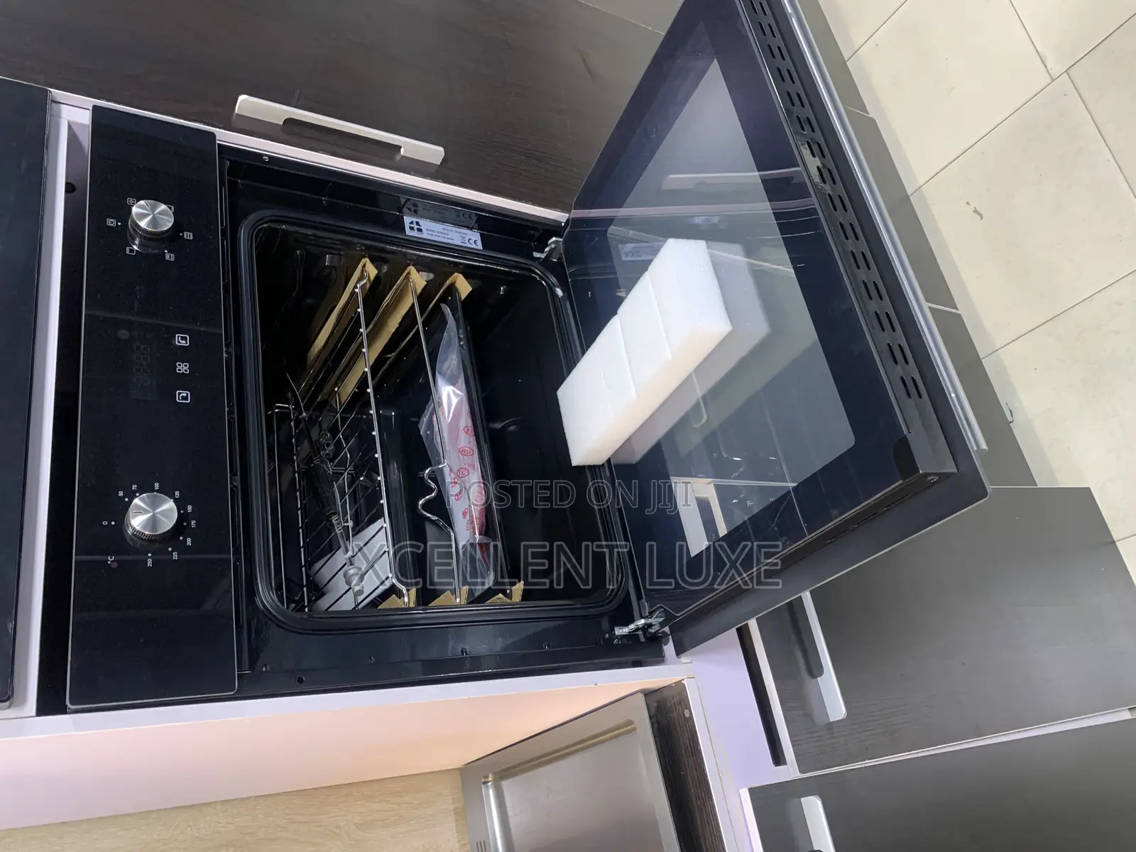Electric and Gas Oven