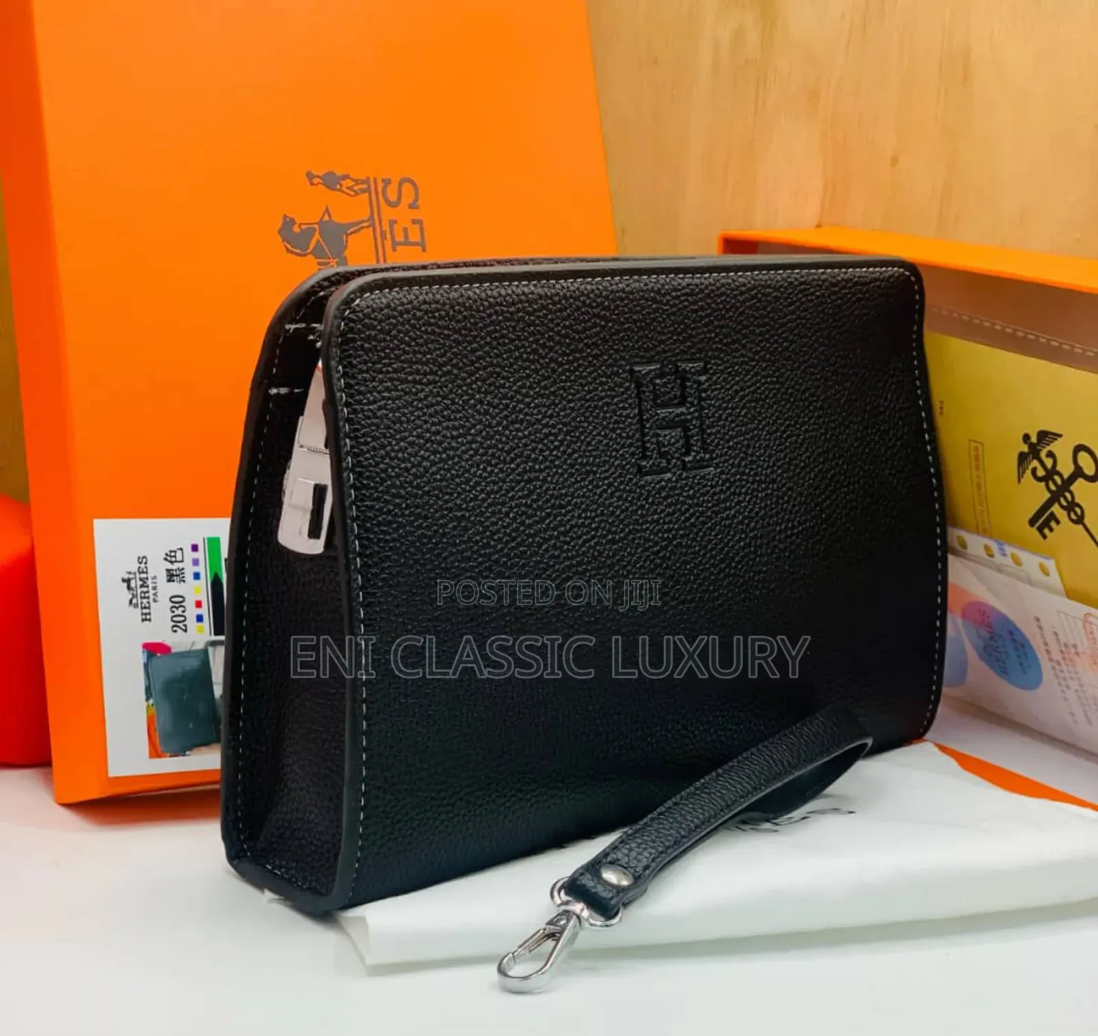 Classic Men Luxury Leather Armpit Purses Louis Vuitton
