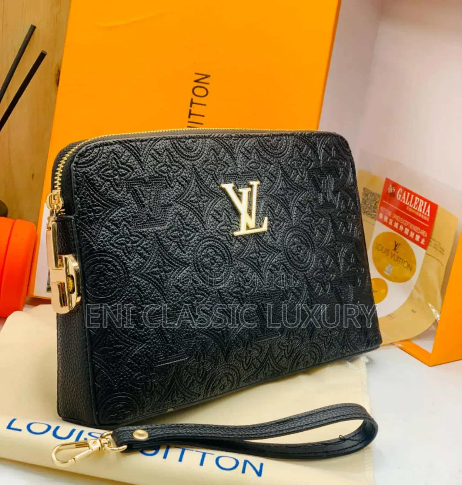 Classic Men Luxury Leather Armpit Purses Louis Vuitton