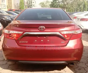 Photo - Toyota Camry 2016 Red
