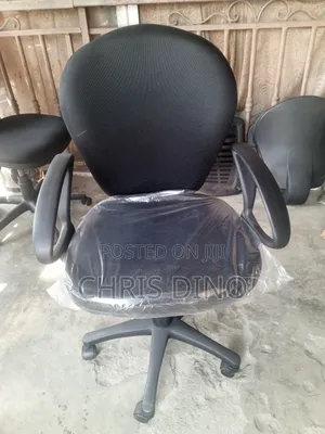 A14 Carchier Office Chair