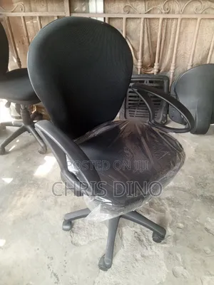 A14 Carchier Office Chair