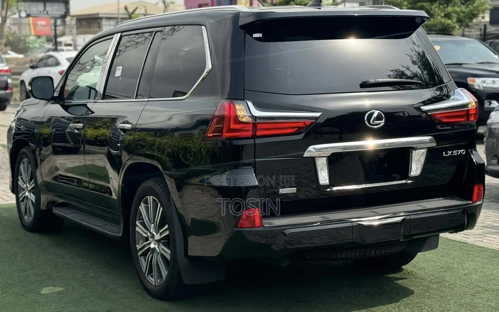 Lexus LX 2016 Black