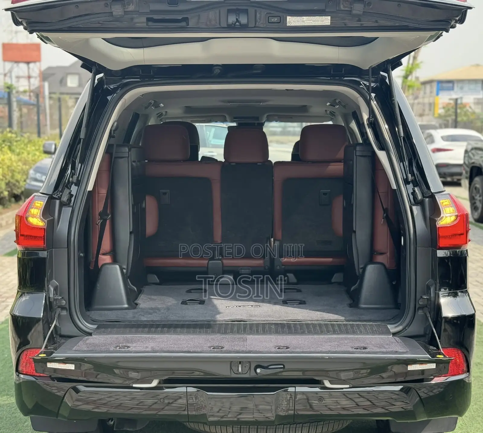 Lexus LX 2016 Black
