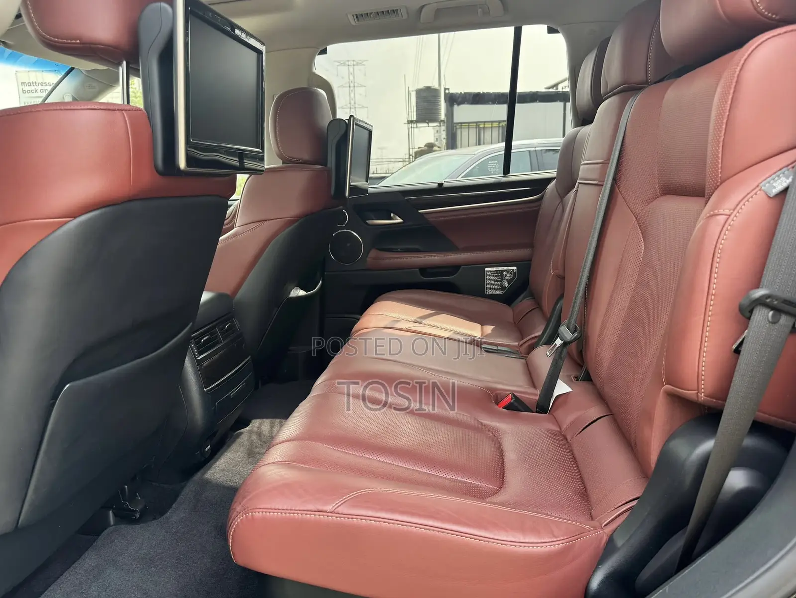 Lexus LX 2016 Black