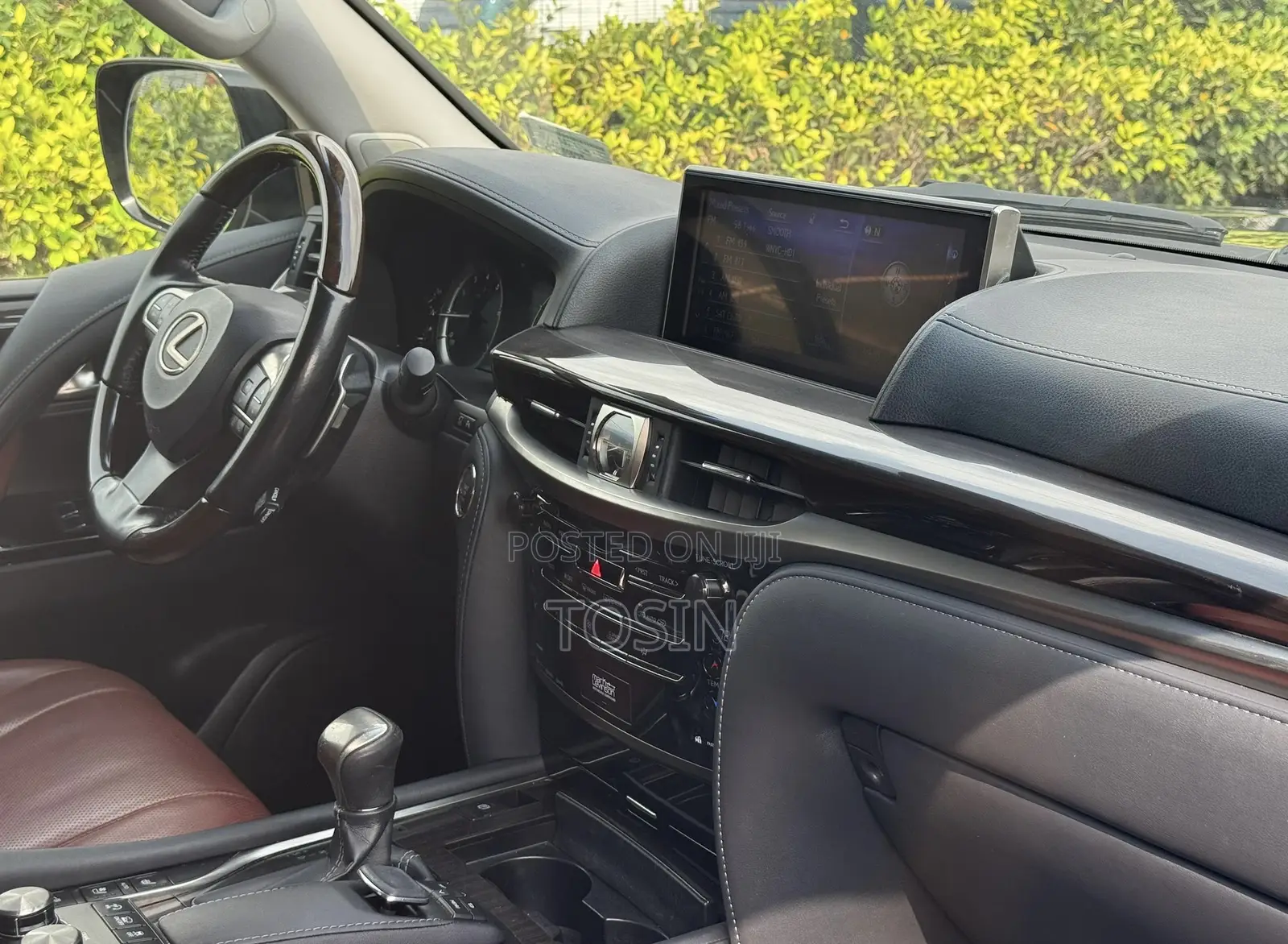 Lexus LX 2016 Black