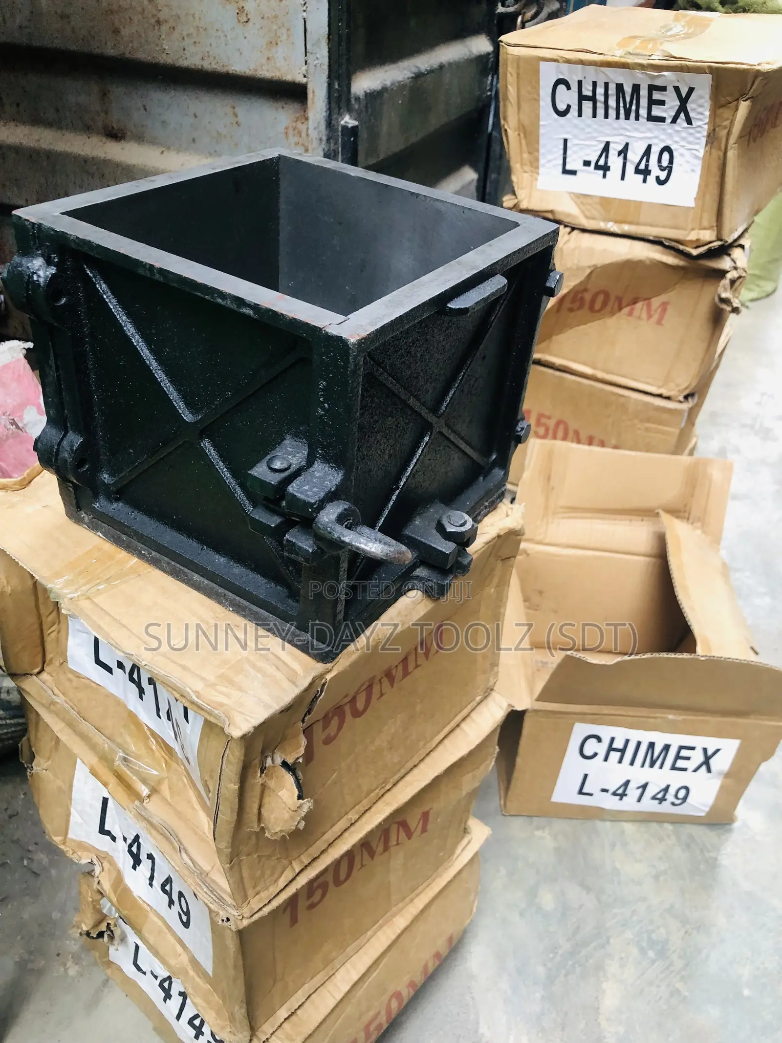 Concrete Cube Mold