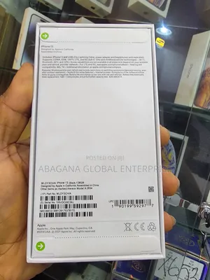 New Apple iPhone 13 256 GB Black