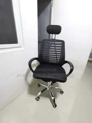 Boss Office Swivel Chair