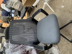 Stylish Chair for Home and Office Use