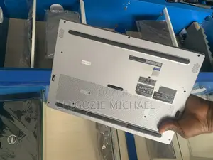 Laptop MSI P65 Creator 32GB Intel Core I9 SSD 1T