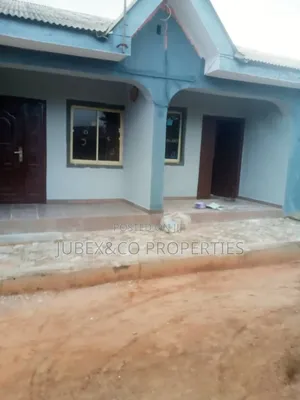 2bdrm Bungalow in Veepee Avenue Sango for sale