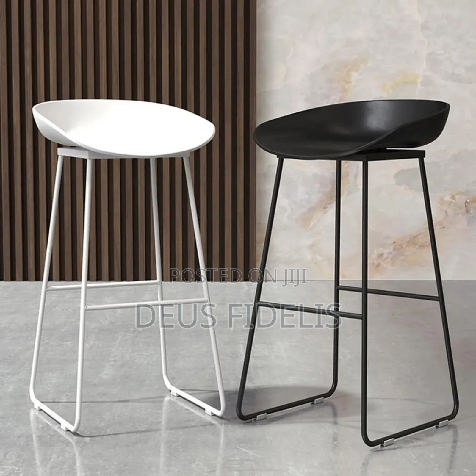 Bar Stool With Metal Leg