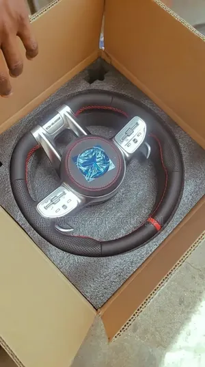 Mercedes-Benz 2022 Steering Wheels