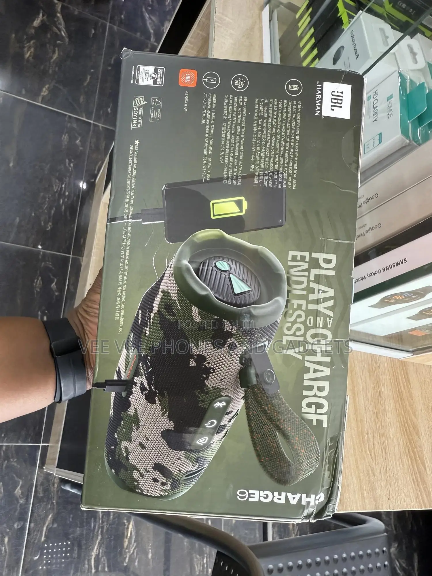 JBL Charge 6