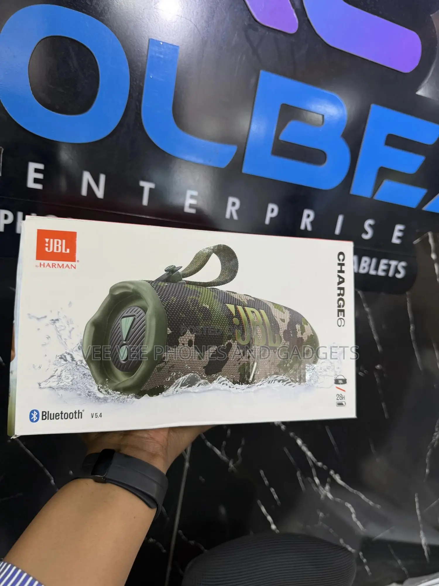 JBL Charge 6