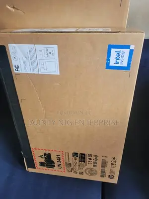 New Laptop HP EliteBook 1040 16GB Intel Core Ultra 7 SSD 512GB