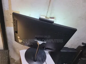 Lenovo ThinkCentre M910 SFF 8GB Intel Core i5 SSD 256GB
