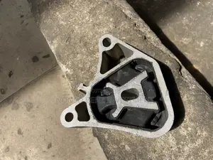Engine Seat Cla, Gla