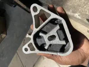 Engine Seat Cla, Gla