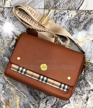 Photo - Burberry High Quality Unisex Cross Body Bag