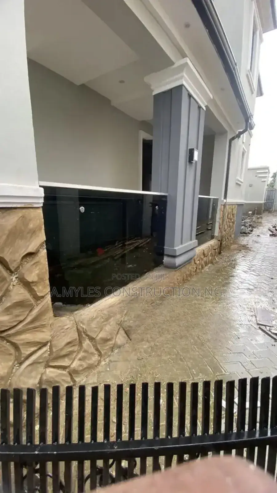 Glass Handrail Kondu
