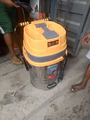 70l Vacuum Cleaner