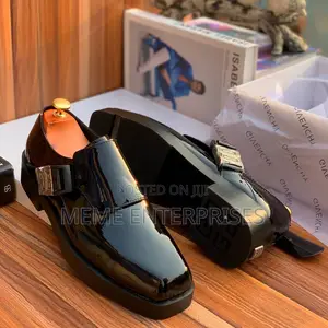 Photo - Givenchy _Shoe
