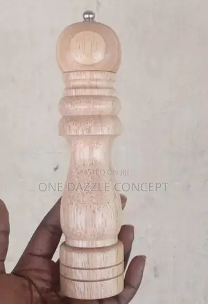 Wooden Salt and Pepper Shaker
