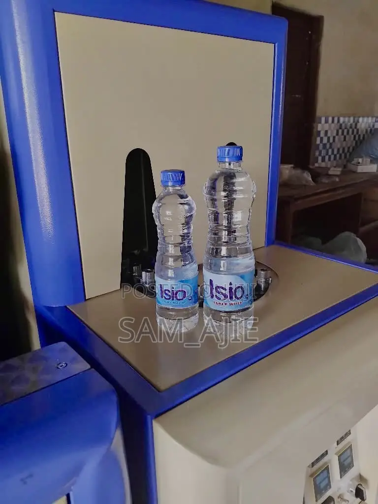 Semi Automatic Pet Bottle Blowing Machine