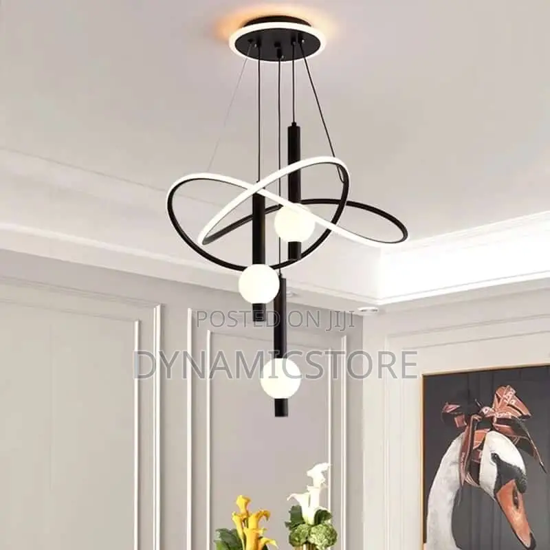 Dropping Chandelier Light