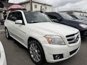 Mercedes-Benz GLK-Class 350 4MATIC 2011 White