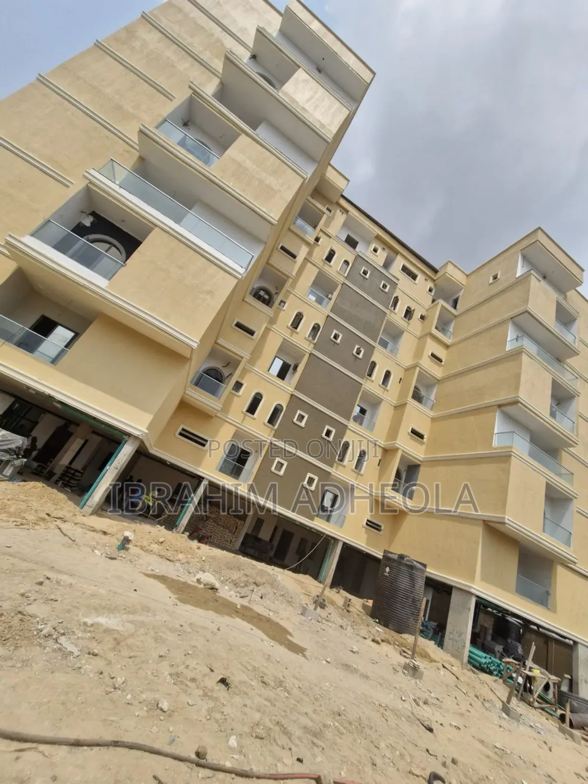 2bdrm Maisonette in Off Freedom Way, Lekki Phase 1 for sale