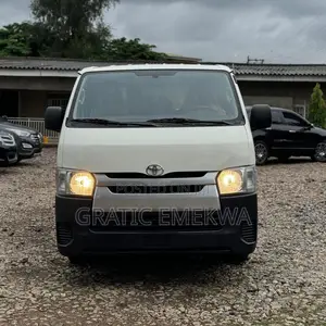 Photo - Toyota HiAce 2012 White