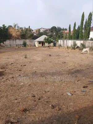 200 SQM of Land With Cofo at G. R. A. Enugu for 400m