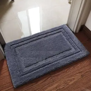 Fluffy Foot Mat