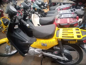 Honda 2022 Yellow
