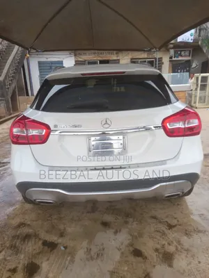 Mercedes-Benz GLA 250 2020 Off white