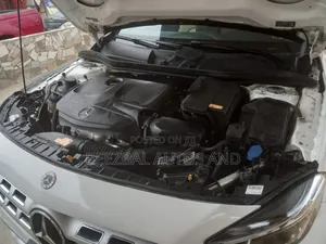 Mercedes-Benz GLA 250 2020 Off white