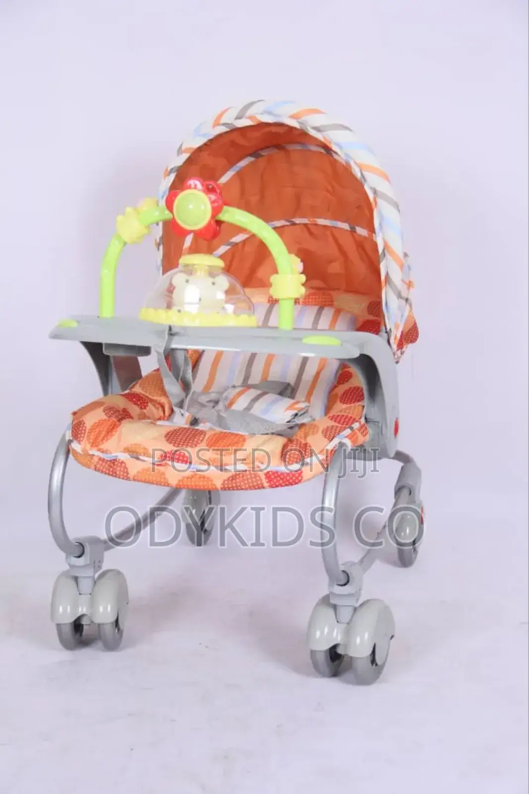 Rocking Stroller With Foldable Tires and Adjustable