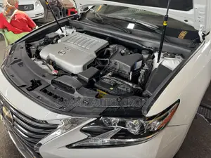 Lexus ES 350 FWD 2016 White
