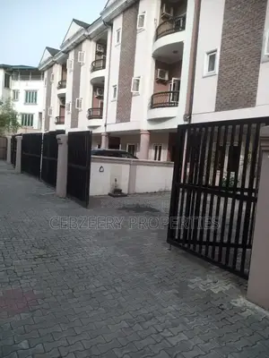 3bdrm Apartment in Omole Phase 1 for rent
