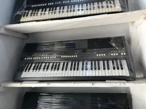 Direct London Used E443 Yamaha Keyboard